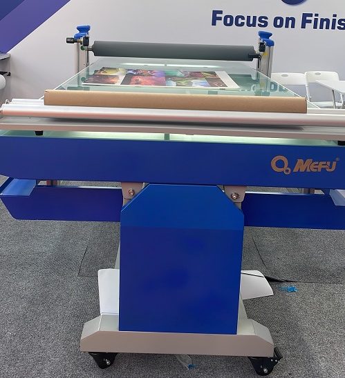 64" Flatbed Laminator